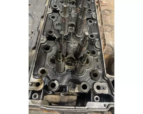 DETROIT DD16 Cylinder Head