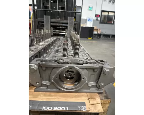 DETROIT DD16 Engine Assembly