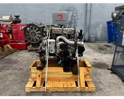 DETROIT DD5 Engine Assembly