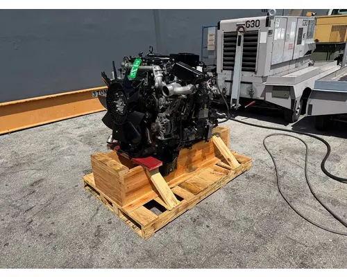 DETROIT DD5 Engine Assembly