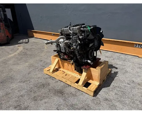 DETROIT DD5 Engine Assembly