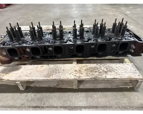 DETROIT EA4710105020 Cylinder Head