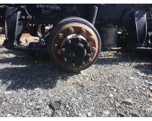 DETROIT RT40-NFDFR241 MATCHED SET REARS