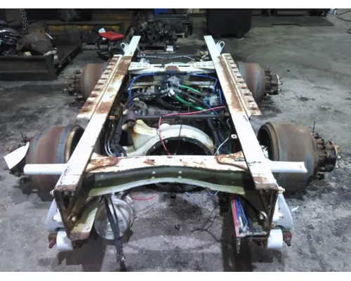 DETROIT RT40-NFDFRTBD CUTOFF - SINGLE AXLE