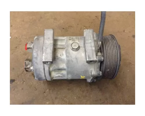 DETROIT SERIES 60 12.7 Air Conditioner Compressor