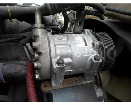 DETROIT SERIES 60 12.7 Air Conditioner Compressor