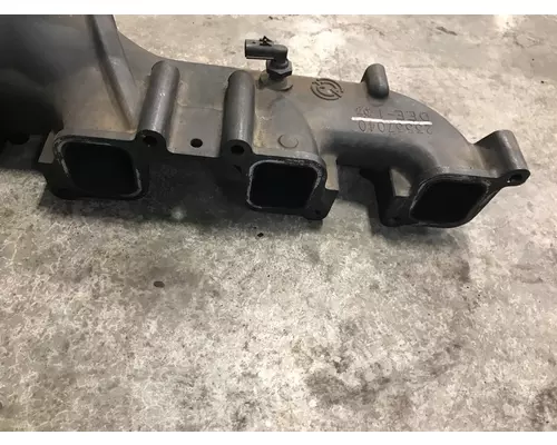 DETROIT Series 60 14.0 DDEC VI Intake Manifold