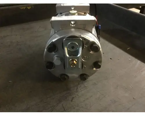 DETROIT  Air Conditioner Compressor