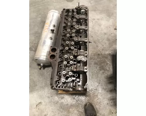 DETROIT  Cylinder Head