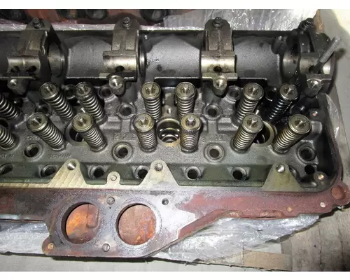 DETROIT  Cylinder Head