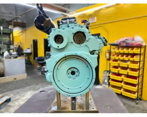 DETROIT  Engine Assembly