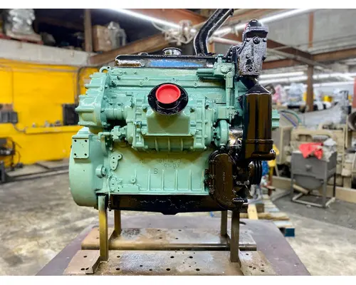 DETROIT  Engine Assembly