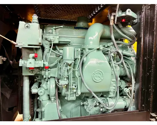 DETROIT  Engine Assembly