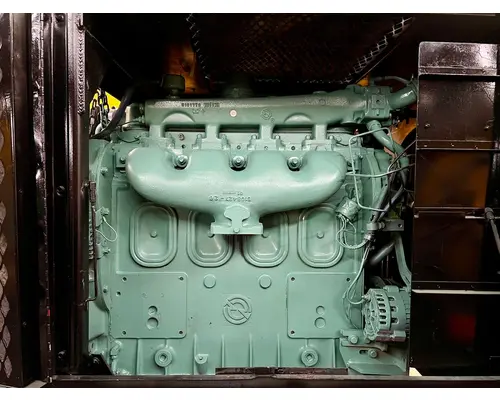 DETROIT  Engine Assembly