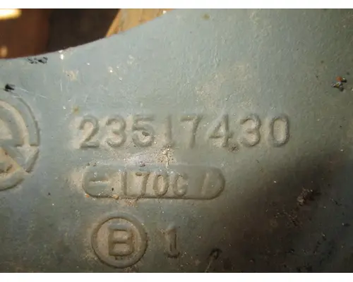 DETROIT  Engine Mounts