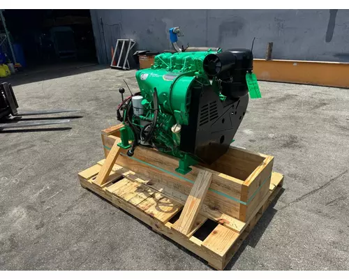 DEUTZ D914L03 Engine Assembly