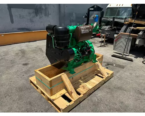 DEUTZ D914L03 Engine Assembly