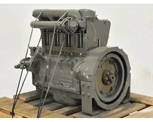 DEUTZ F4L912 Engine Assembly