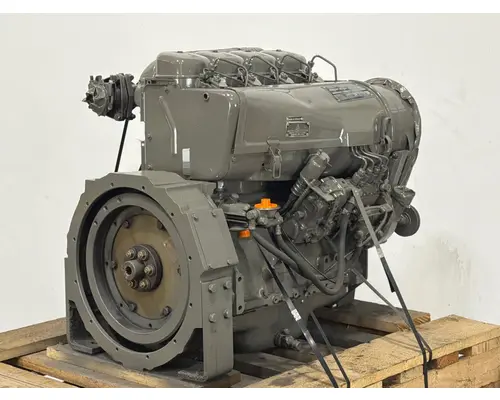 DEUTZ F4L912 Engine Assembly