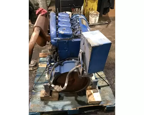 DEUTZ F4L913 Engine Assembly