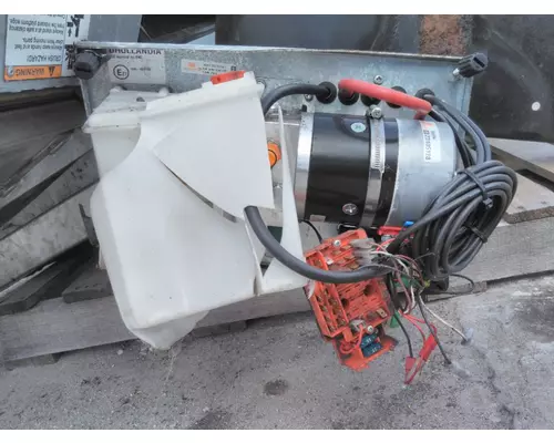 DHOLLANDIA RPH 2200-3300 LBS LIFT GATE ASSEMBLY