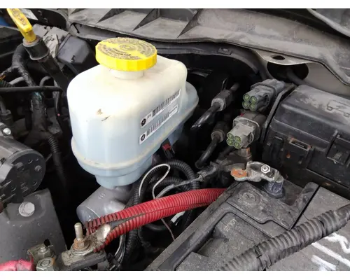 DODGE 5500 SERIES BRAKE MASTER CYLINDER