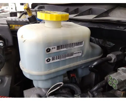 DODGE 5500 SERIES BRAKE MASTER CYLINDER