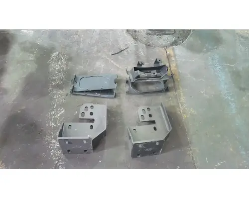 DODGE 5500 SERIES BUMPER ASSEMBLY, FRONT