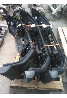 DODGE 5500 SERIES BUMPER ASSEMBLY, FRONT