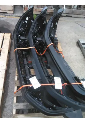 DODGE 5500 SERIES BUMPER ASSEMBLY, FRONT