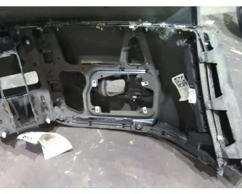 DODGE 5500 SERIES BUMPER ASSEMBLY, FRONT