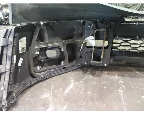DODGE 5500 SERIES BUMPER ASSEMBLY, FRONT