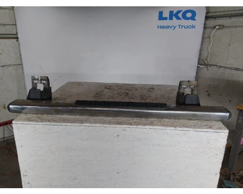 DODGE 5500 SERIES CAB STEP
