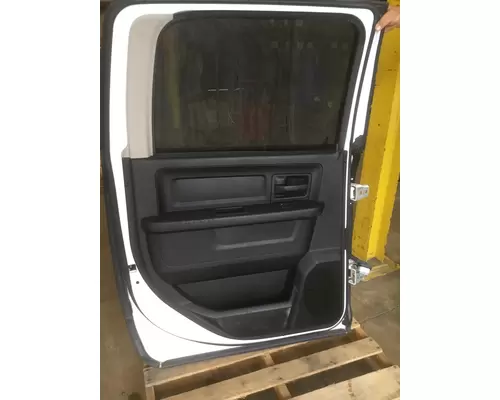 DODGE 5500 SERIES DOOR ASSEMBLY, REAR OR BACK