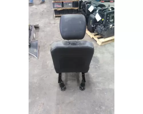 DODGE 5500 SERIES SEAT, FRONT