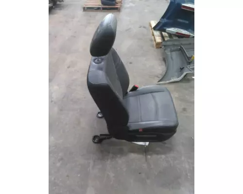 DODGE 5500 SERIES SEAT, FRONT