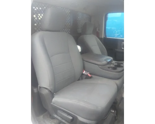 DODGE 5500 SERIES SEAT, FRONT