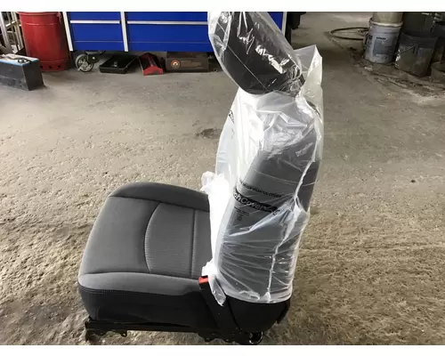 DODGE 5500 SERIES SEAT, FRONT