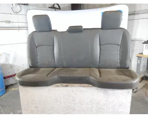 DODGE 5500 SERIES SEAT, REAR