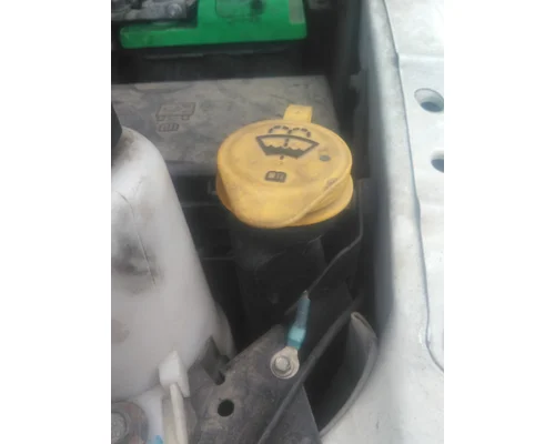DODGE 5500 SERIES WINDSHIELD WASHER RESERVOIR