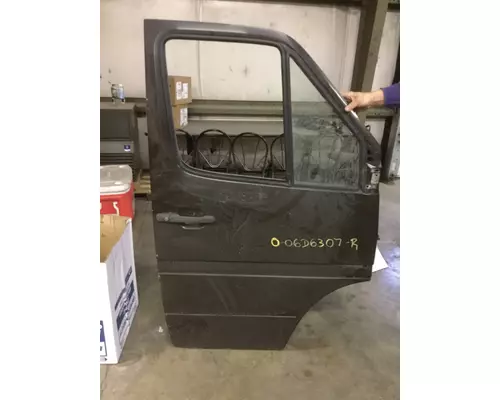 DODGE SPRINTER 3500 DOOR ASSEMBLY, FRONT