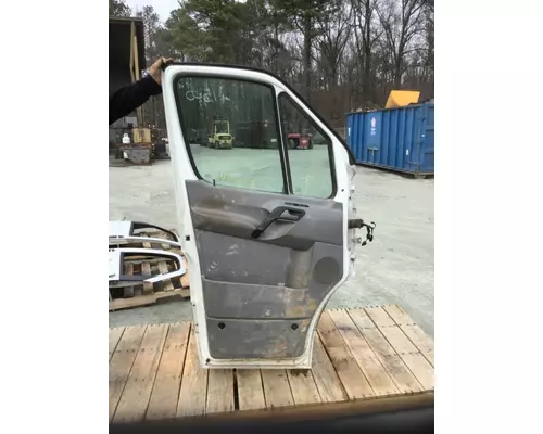 DODGE SPRINTER 3500 DOOR ASSEMBLY, FRONT