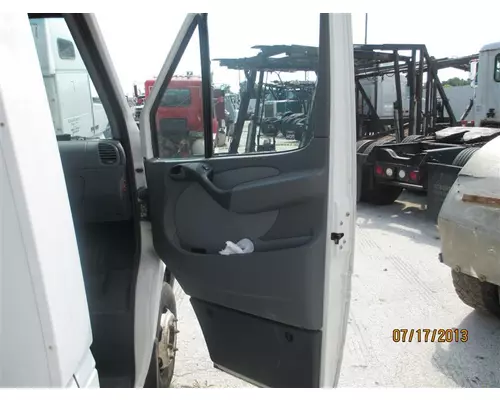 DODGE SPRINTER 3500 DOOR ASSEMBLY, FRONT