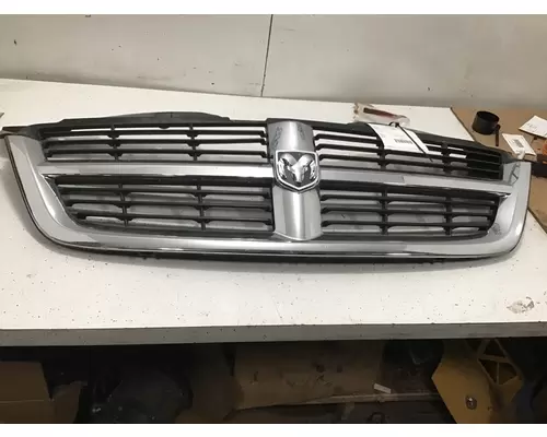 DODGE SPRINTER Grille