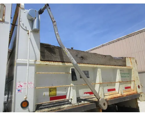 DUMP 10FT Box  Bed