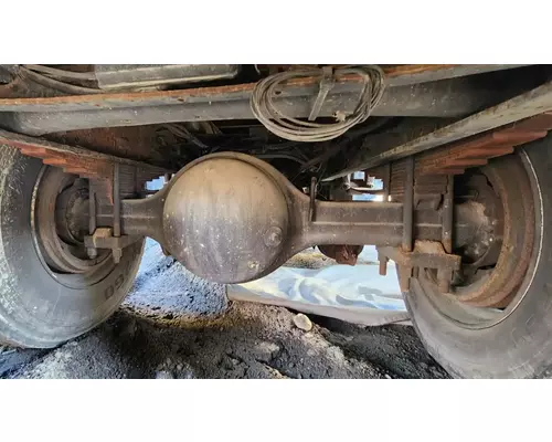 Dana 17060S Axle Assembly, Rear