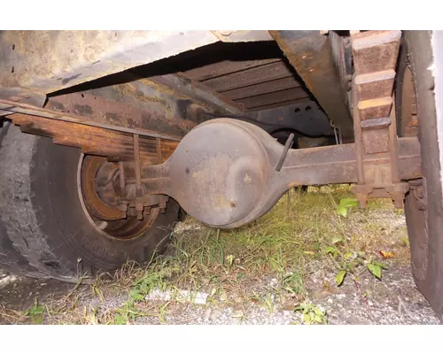 Dana 19060S Axle Assembly, Rear