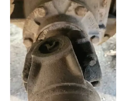 Dana 19060S Axle Assembly, Rear