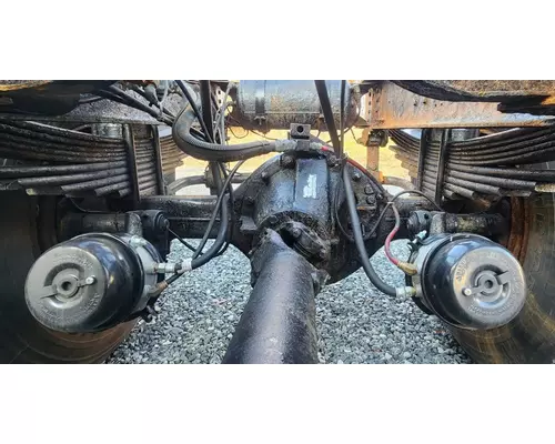 Dana 19060S Axle Assembly, Rear