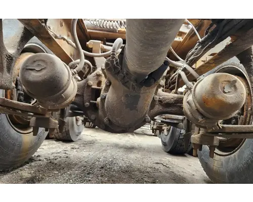 Dana DS402 Axle Housing (Rear)